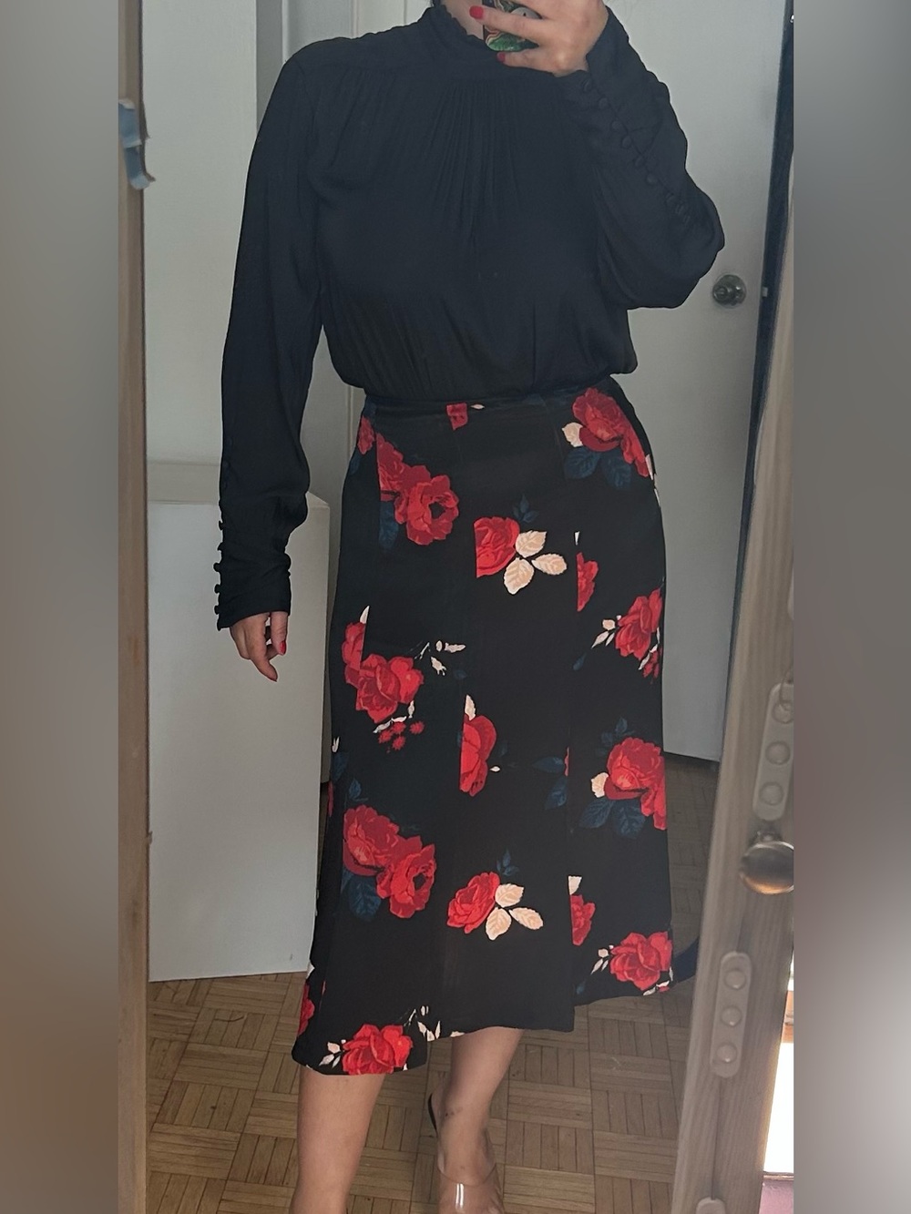 Club Monaco Black Floral Viscose Midi Skirt Size 6 - Picture 4 of 7